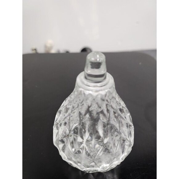 VTG Romania Pear Shaped Clear Cut Glass Triangle Design Trinket Box Ring Holder - Picture 2 of 8